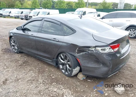 2015 Chrysler 200 S z USA, uszkodzony, nr VIN 1C3CCCDG9FN687007